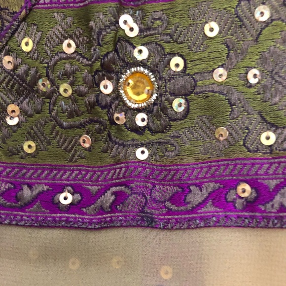 Preloved Saree fabric in tan with machine and hand embroidery, and purple lace. - Picture 14 of 14